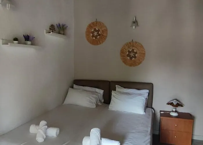 Katerina Rooms1 Nea Kallikrateia
