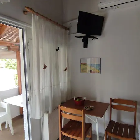 Katerina Rooms1 Nea Kallikrateia