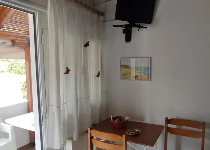 Katerina Rooms1 Nea Kallikrateia